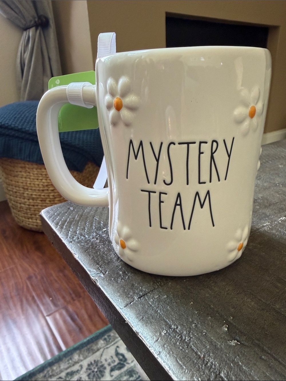 NWT Scooby Doo Mystery Gang Mug - Picture 3 of 4